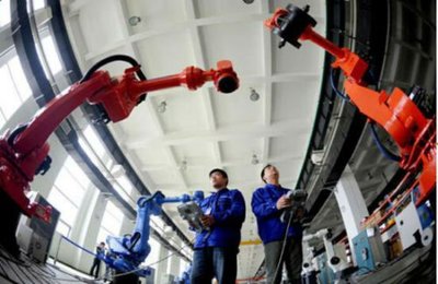 破局之路 工業(yè)機(jī)器人如何引領(lǐng)傳統(tǒng)制造業(yè)邁向智能制造新未來(lái)